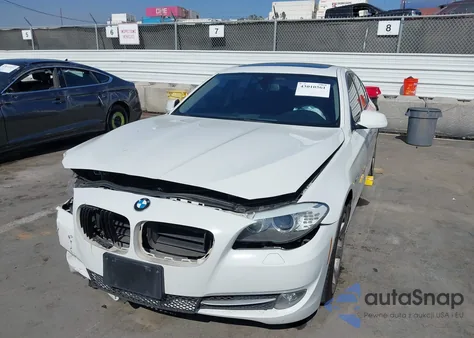2013 BMW 528I из США, поврежденный, VIN WBAXG5C57DDY30615